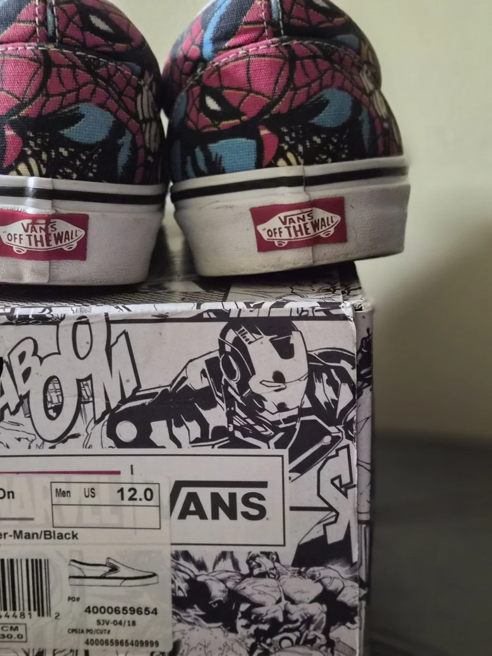 Vans Spider-Man Classic Slip-On - Black/Red/Blue